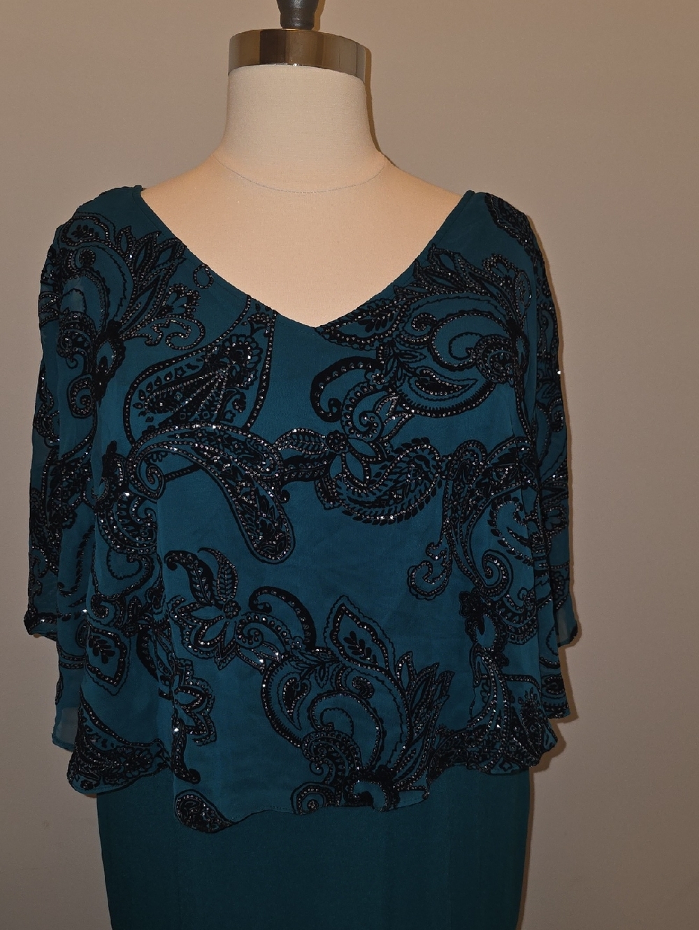 Embellished Teal V-Neck Midi Dress